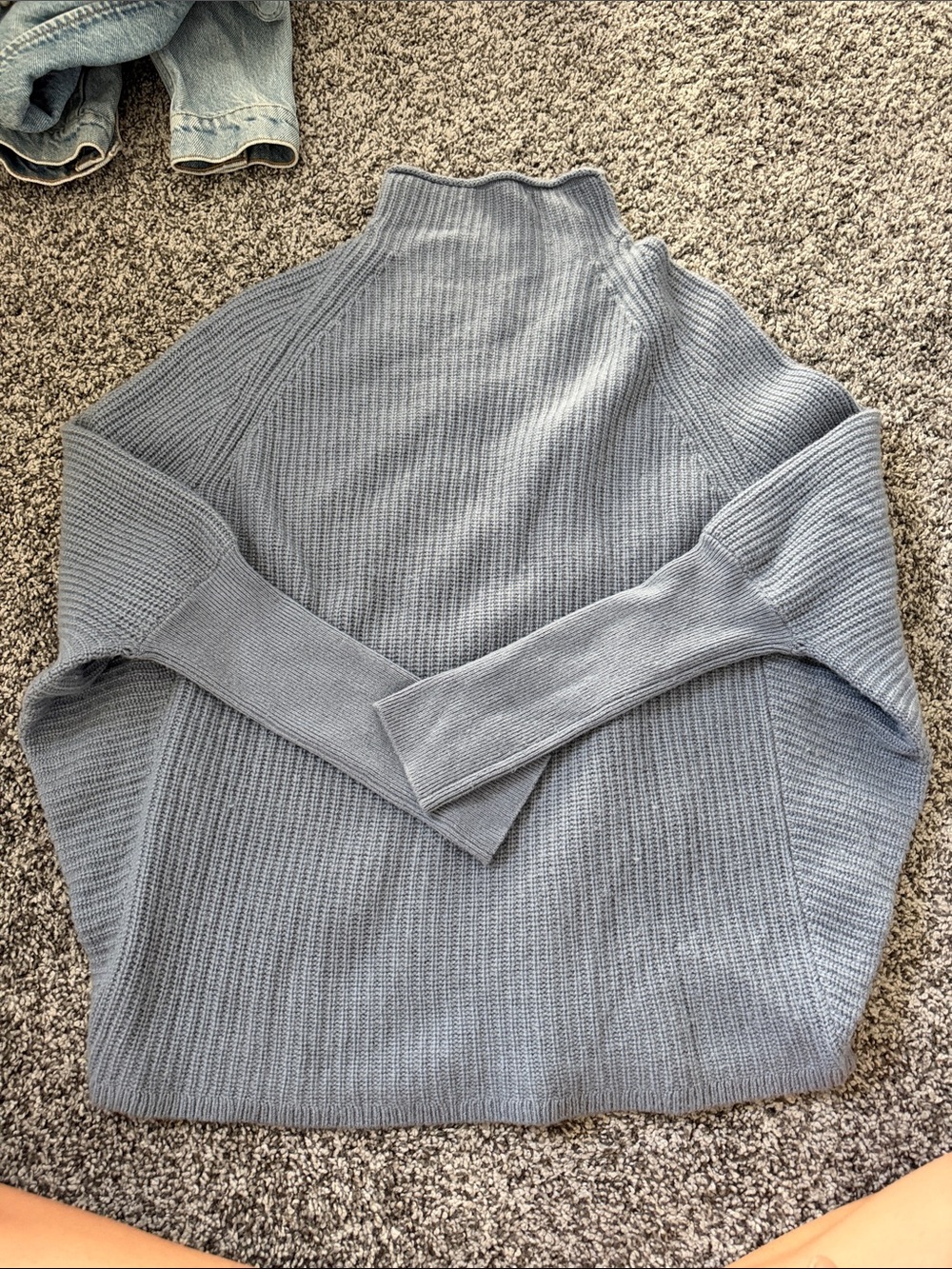 Women's 100% cashmere Light Blue Ribbed Mock Neck Sweater